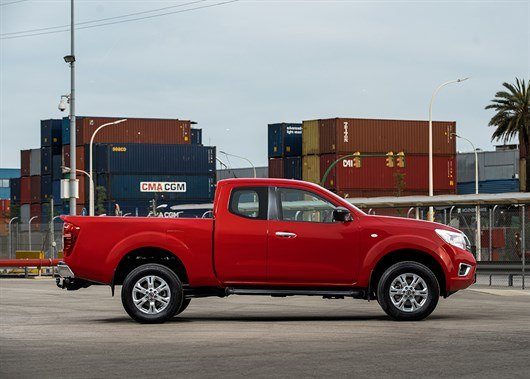 Nissan Navara King Cab - Side