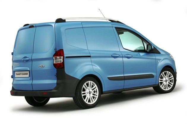 673120_All -new Ford Transit Courier  (4)