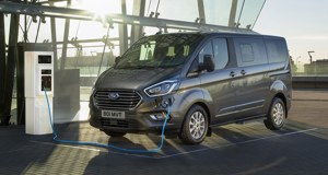 Ford Tourneo Transit gets plug-in tech and 80+mpg fuel economy 