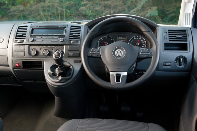 Volkswagen Multivan 2010 T5 (2010 - 2015) reviews, technical data