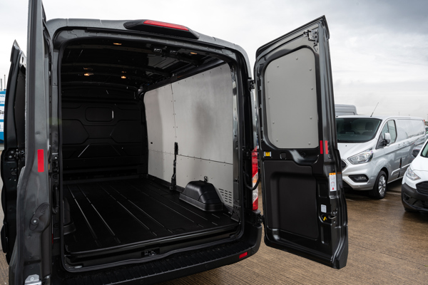 Ford Transit: load bed