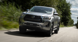  Toyota Hilux Hybrid 48V confirmed for the UK